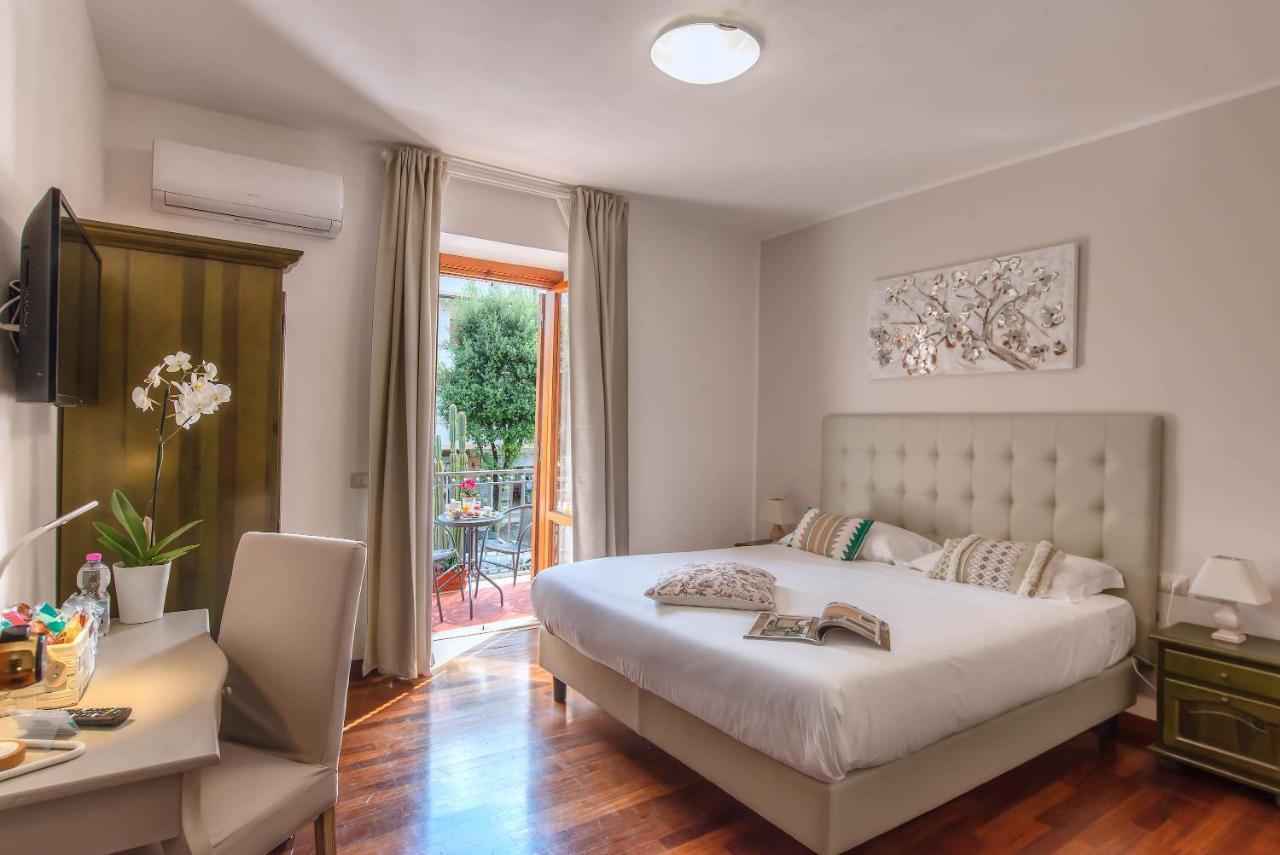 Plaza Rooms Ciampino Exterior foto