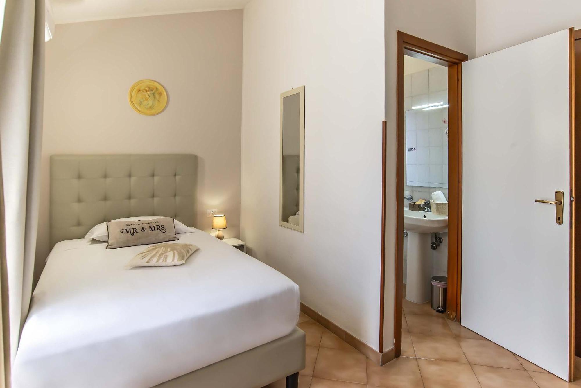 Plaza Rooms Ciampino Exterior foto