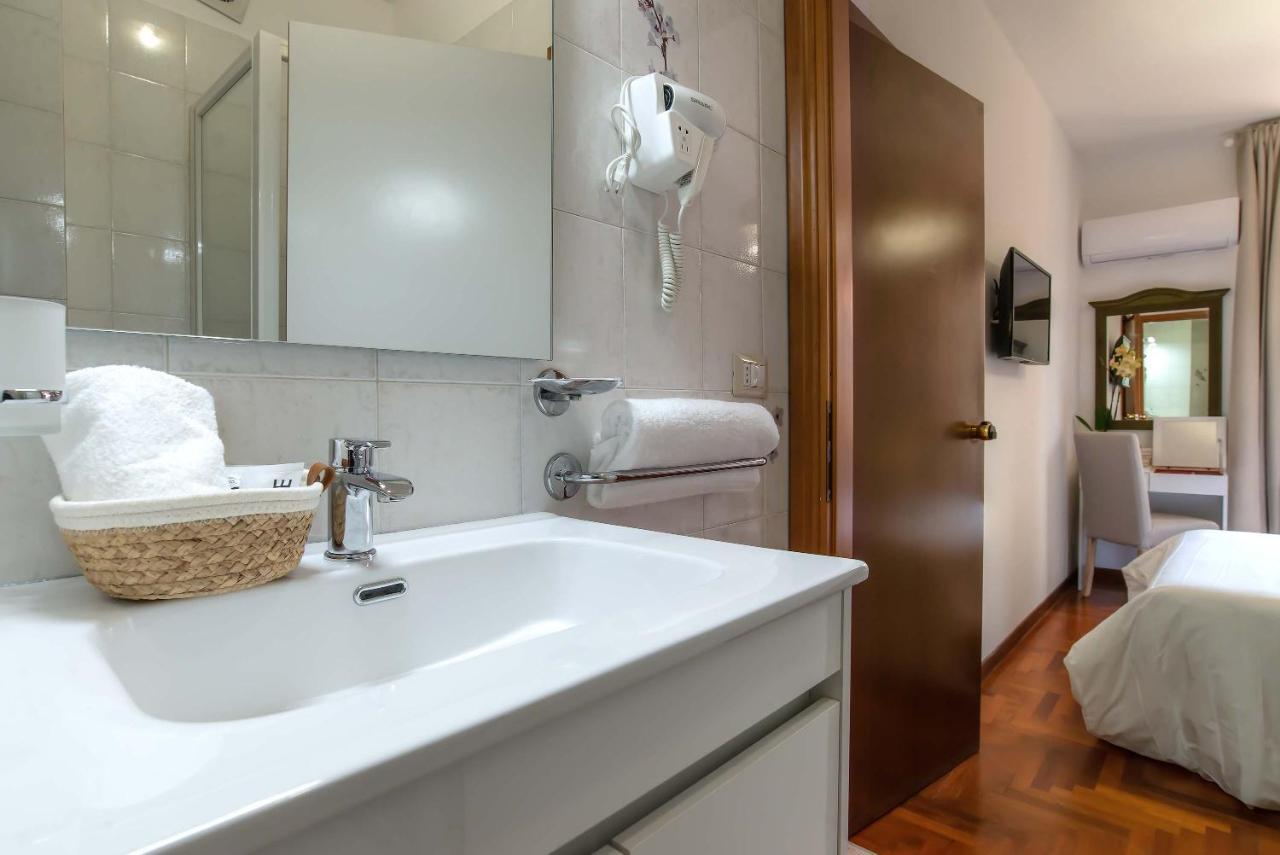 Plaza Rooms Ciampino Exterior foto